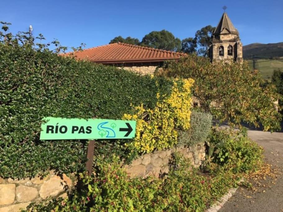 La Flor de Toranzo Vive los Valles Pasiegos Prases Exterior foto